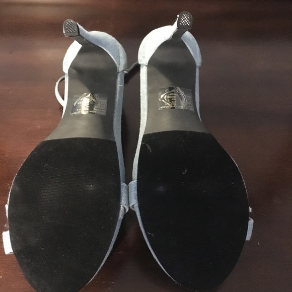 Blue denim ankle strap heels - Picture 4 of 4